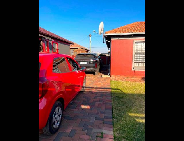 3 BEDROOM HOUSE FOR SALE IN WITPOORTJIE